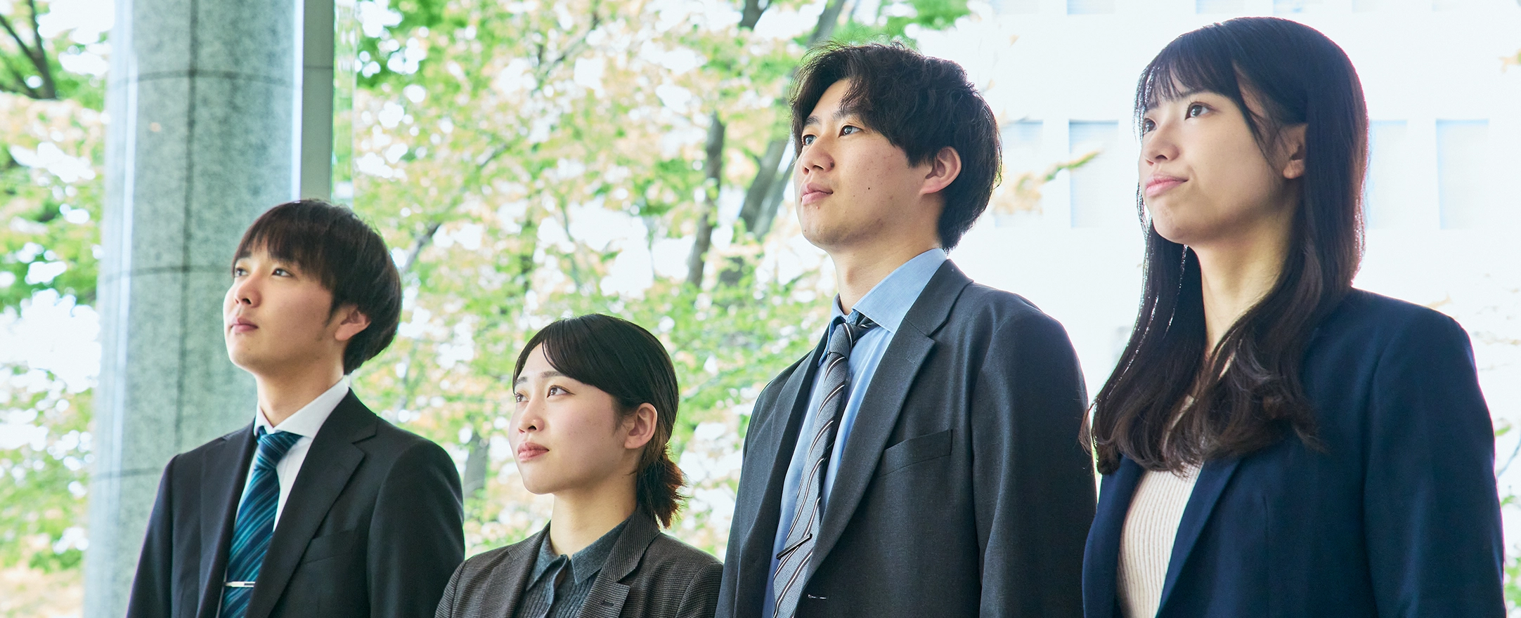 4人の社員