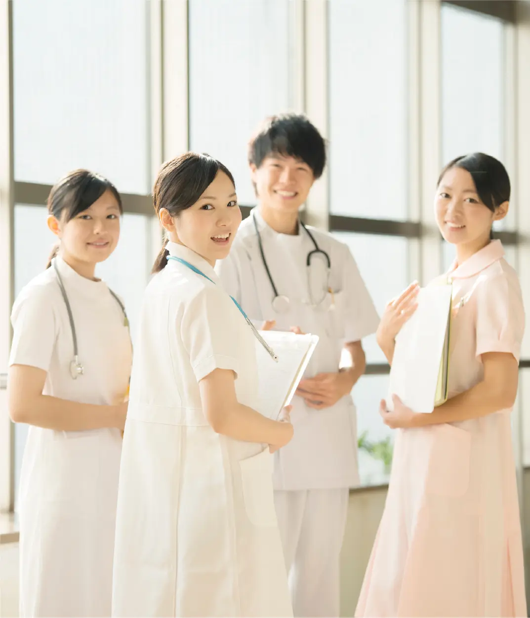 4人の看護師